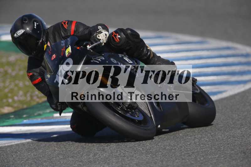 /Archiv-2024/02 29.01.-02.02.2024 Moto Center Thun Jerez/Gruppe schwarz-black/170